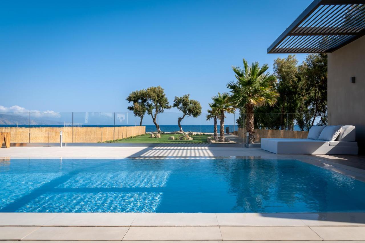 Artemis Seafront Villa, An Evanescence Sea Retreat, By Thinkvilla Tavronitis Exteriör bild
