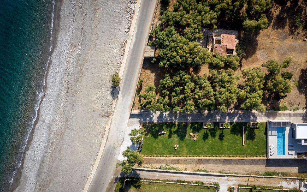 Artemis Seafront Villa, An Evanescence Sea Retreat, By Thinkvilla Tavronitis Exteriör bild