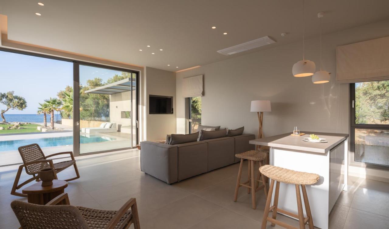 Artemis Seafront Villa, An Evanescence Sea Retreat, By Thinkvilla Tavronitis Exteriör bild