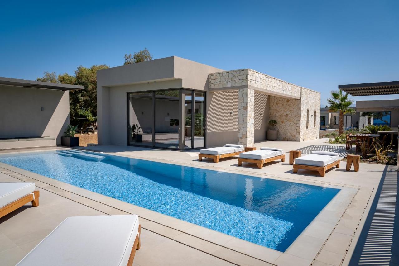 Artemis Seafront Villa, An Evanescence Sea Retreat, By Thinkvilla Tavronitis Exteriör bild
