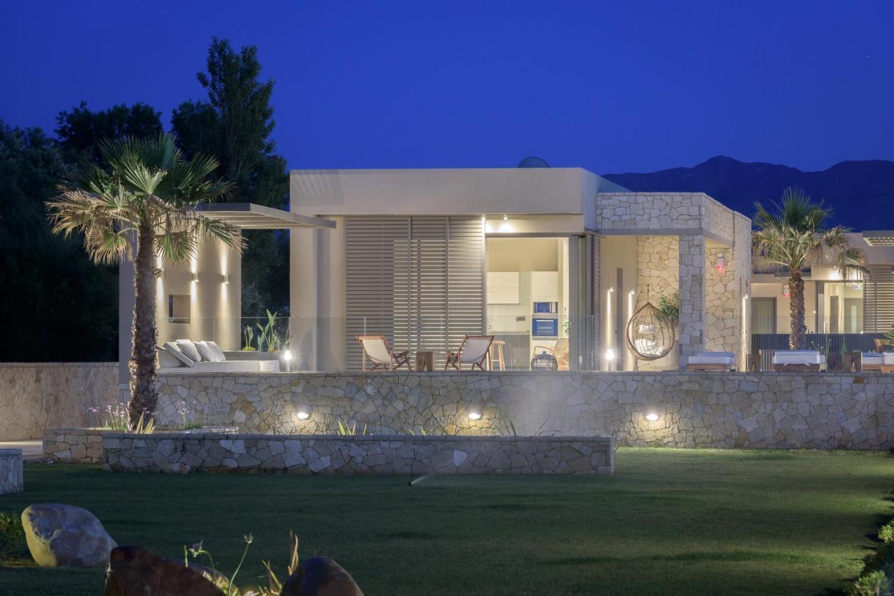Artemis Seafront Villa, An Evanescence Sea Retreat, By Thinkvilla Tavronitis Exteriör bild