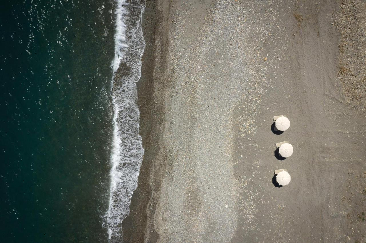Artemis Seafront Villa, An Evanescence Sea Retreat, By Thinkvilla Tavronitis Exteriör bild